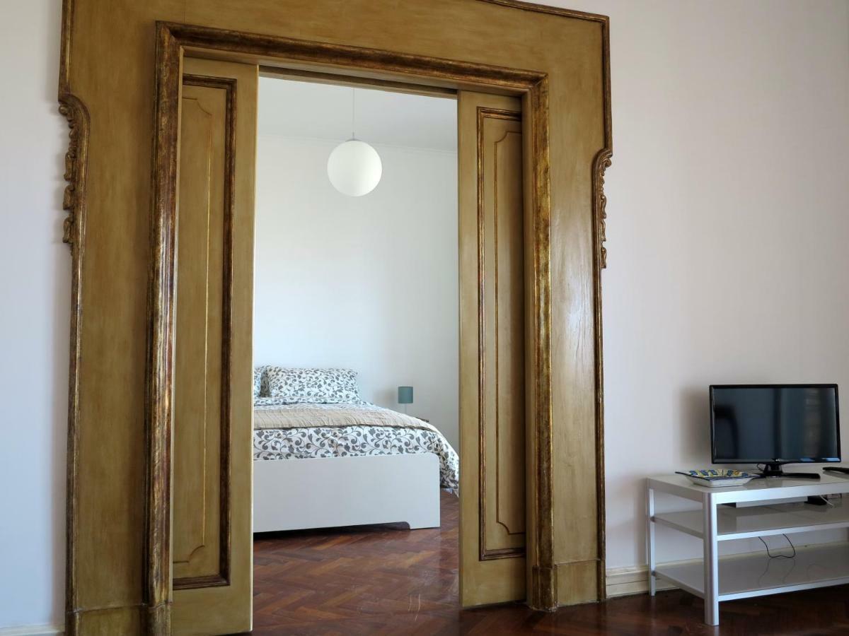 Pretty Panoramic Apartment - Half Way Center-Vomero District Napoli Dış mekan fotoğraf